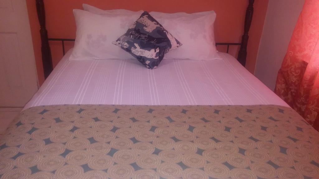 G&R Guesthouse Фалмът Екстериор снимка
